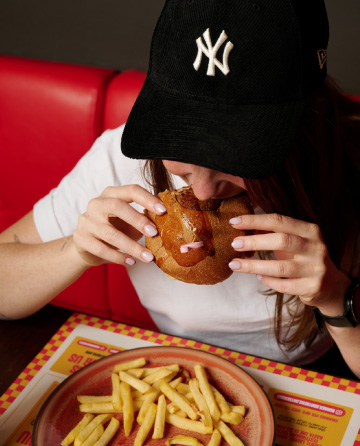 Scatto street food dinamico per Burger Brothers